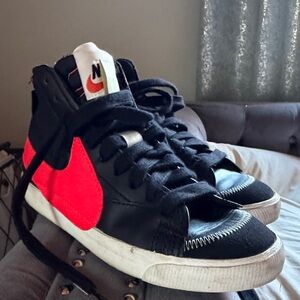 Nike Black and Red Sneakers